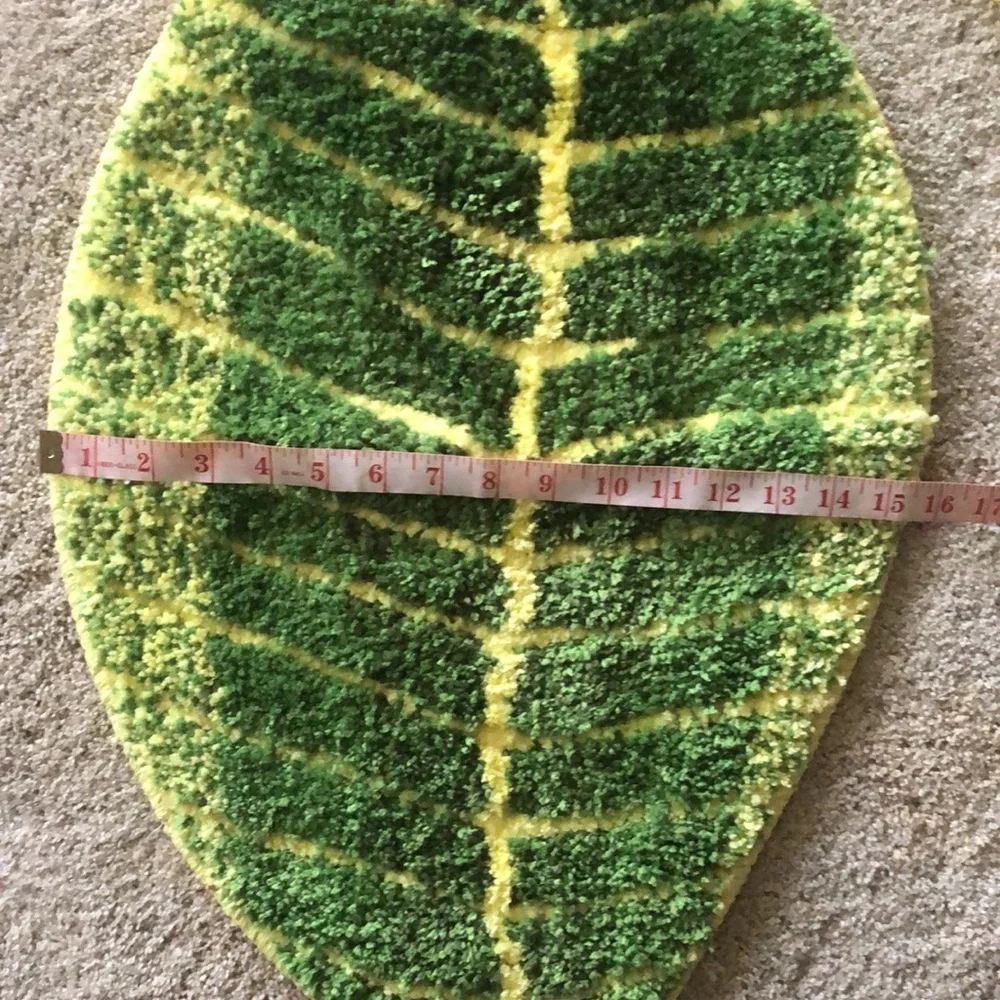 4 Tropical Leaf Rugs New w/o Tags Never Used